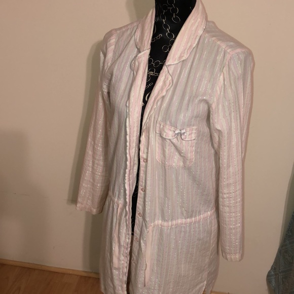 Victoria’s Secret Robe - Picture 4 of 5